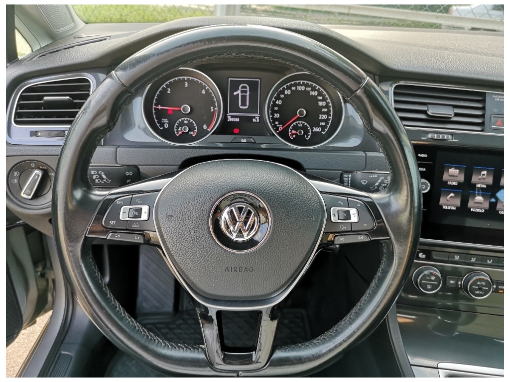 Volkswagen Golf VII Kombi